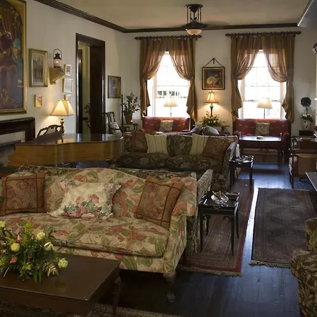 Graycliff Hotel-2